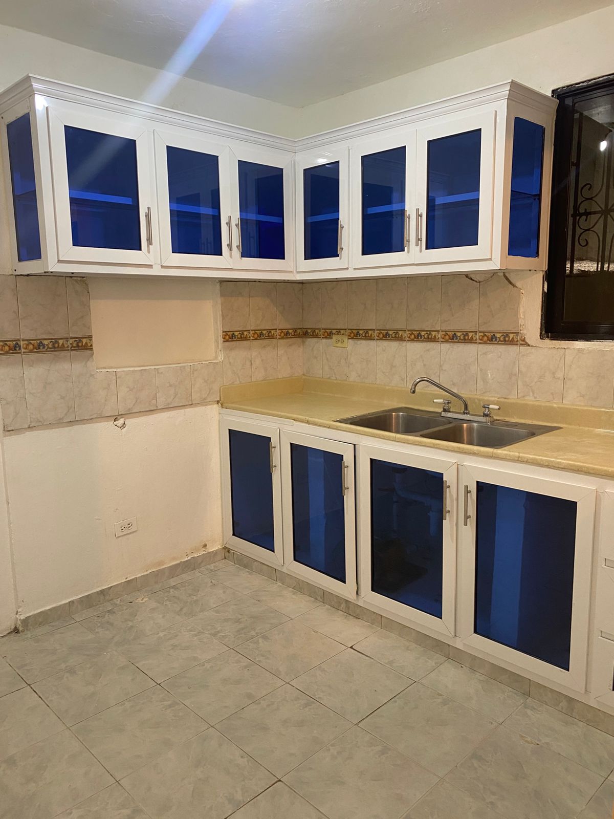 casas - CASA EN ALQUILER.