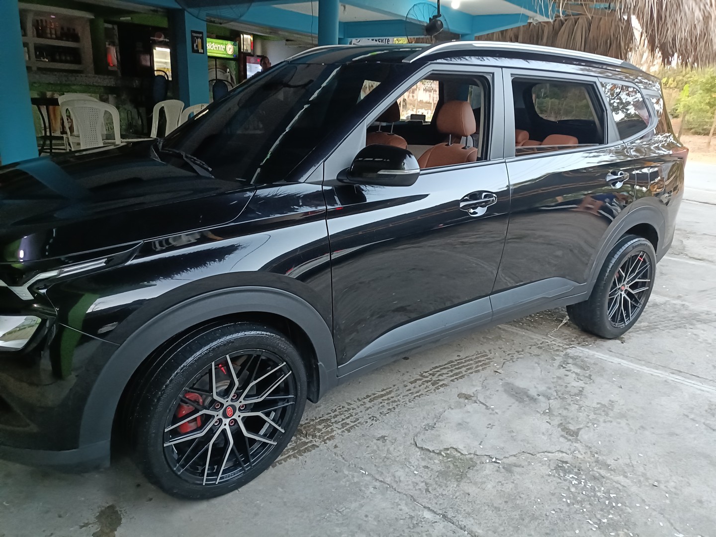 jeepetas y camionetas - Vendo derecho de Kia carens 2023 1