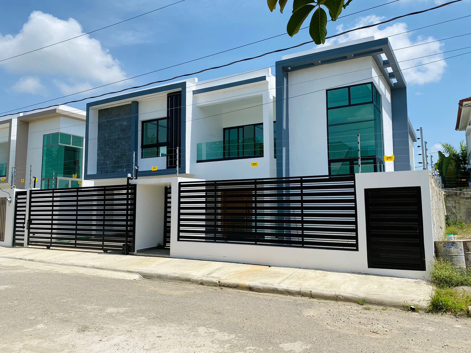 casas - Casa de 4 Habitaciones de Venta en Villa María! 0