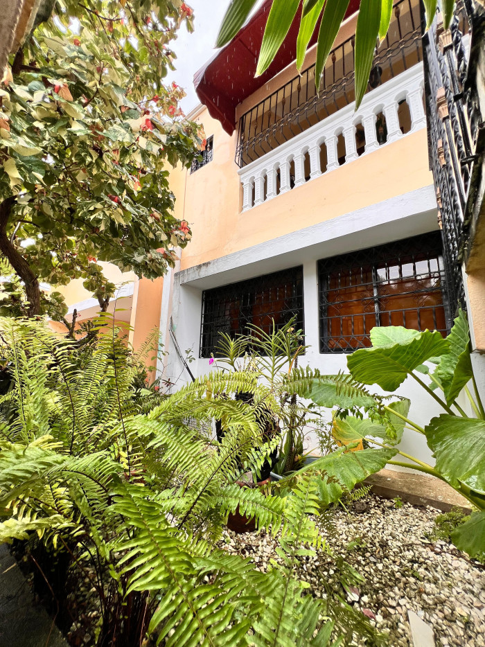 casas - ¡Oportunidad Única! Casa en Venta en Villa Claudia 1