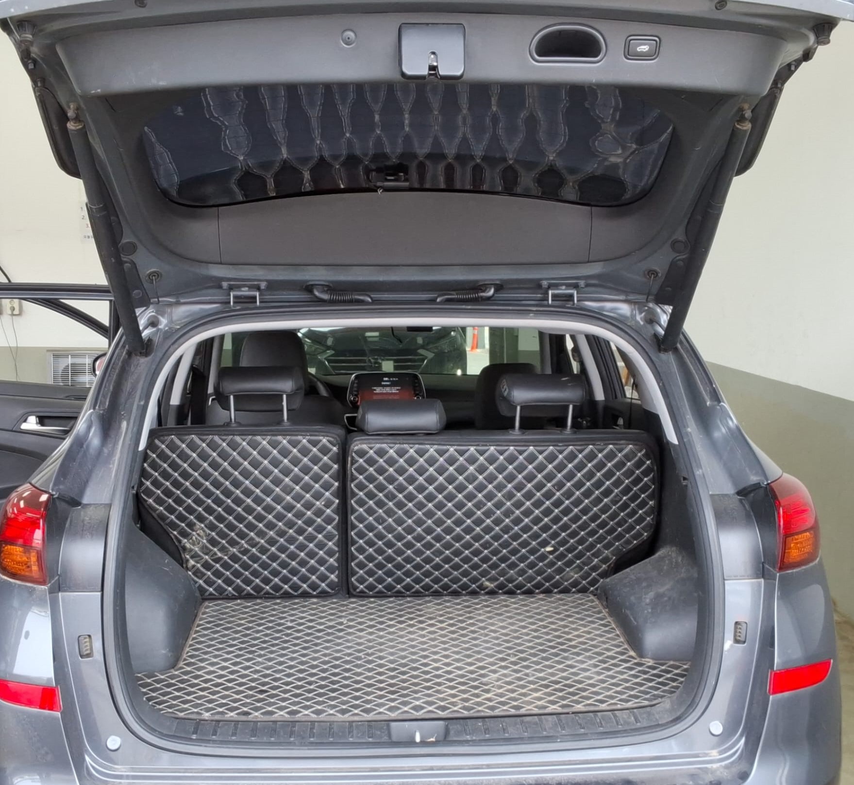 jeepetas y camionetas - HYUNDAI TUCSON 2020 GRIS OSCURO DIESEL 4
