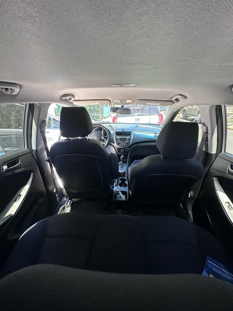carros - Hyundai accent 2016 1