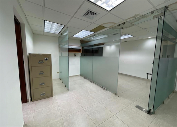 oficinas y locales comerciales - Local amplio en Naco 600 m 2