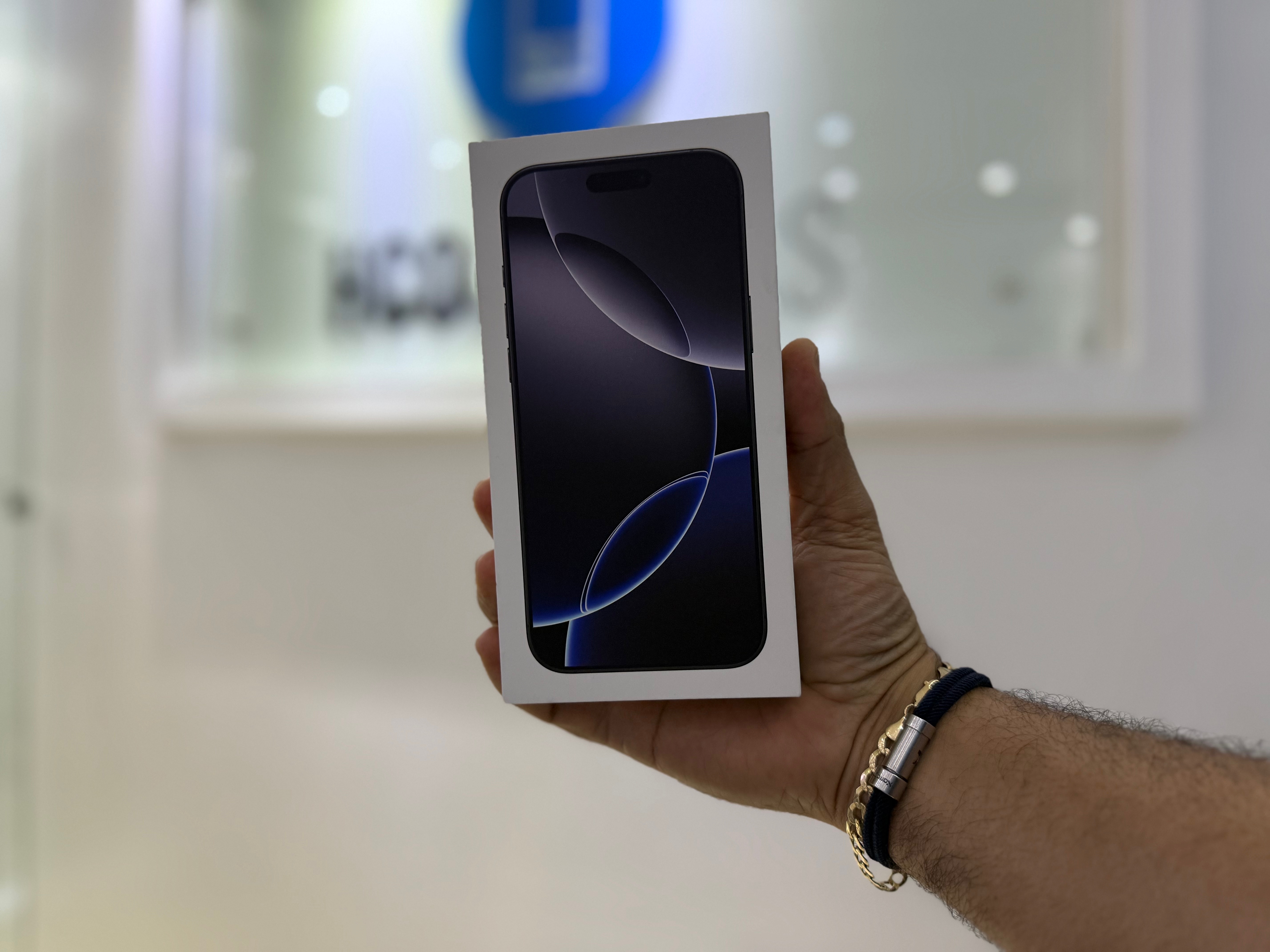 celulares y tabletas - iPhone 16 Pro Max 256GB SIM CARD Sellados $ 85,500 0