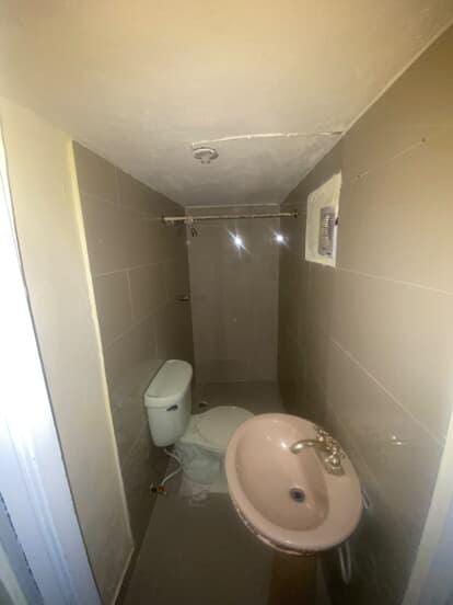 apartamentos - pequeño y seguro aparta.estudio en alquiler  1
