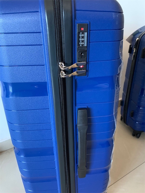 carteras y maletas - Set maletas alta calidad goma ligera. Liquidación Nuevas. Al por mayor y detalle 4