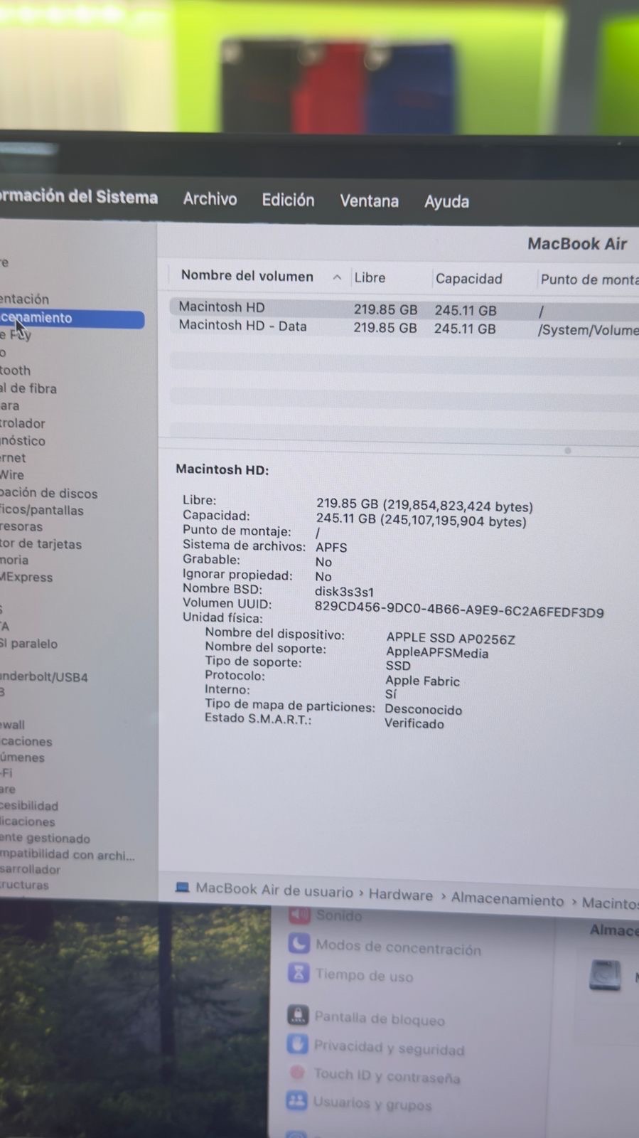 computadoras y laptops - MacBook Air m2 2022 8Gb de RAM 256Gb 68 ciclos de bateria 