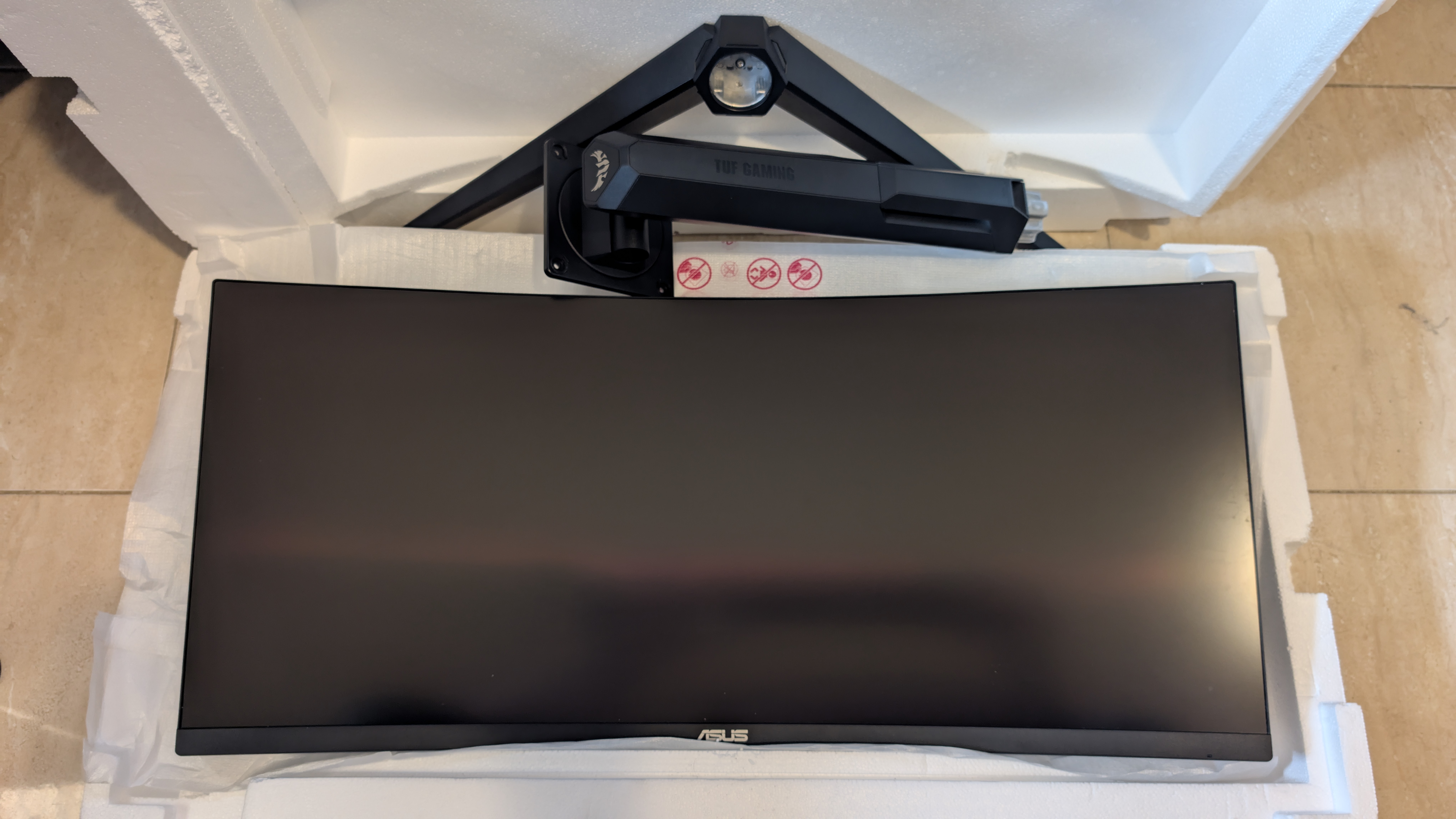 computadoras y laptops - MONITOR 165HZ ULTRAWIDE ASUS 34"  3