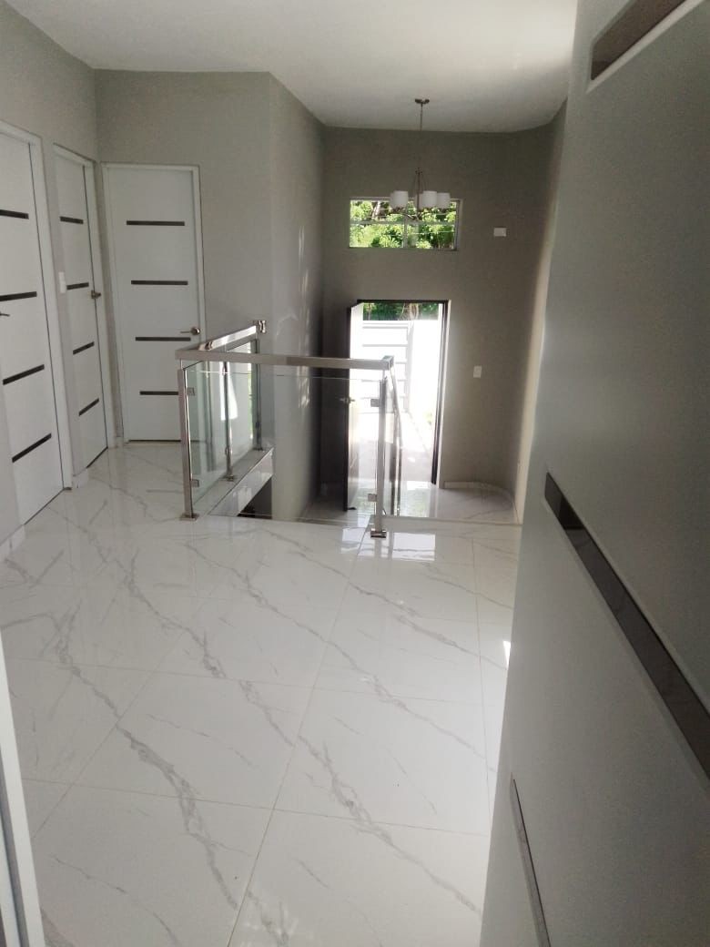 casas - Amplia casa en venta  8