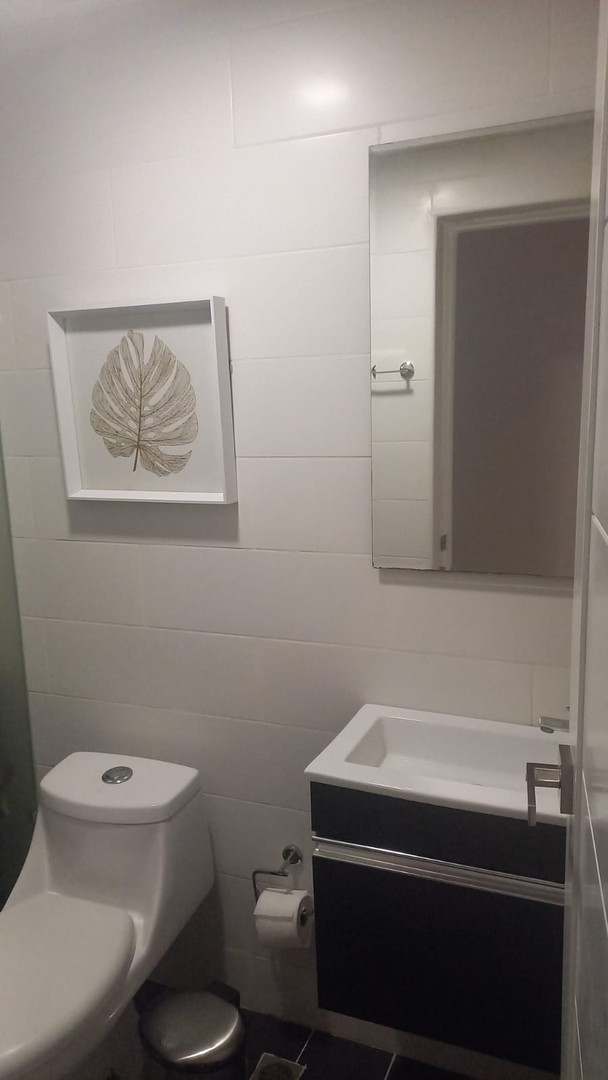 apartamentos - Evaristo Morales.Lujoso apto 178mtsNivel 33 HabMantenimient 1