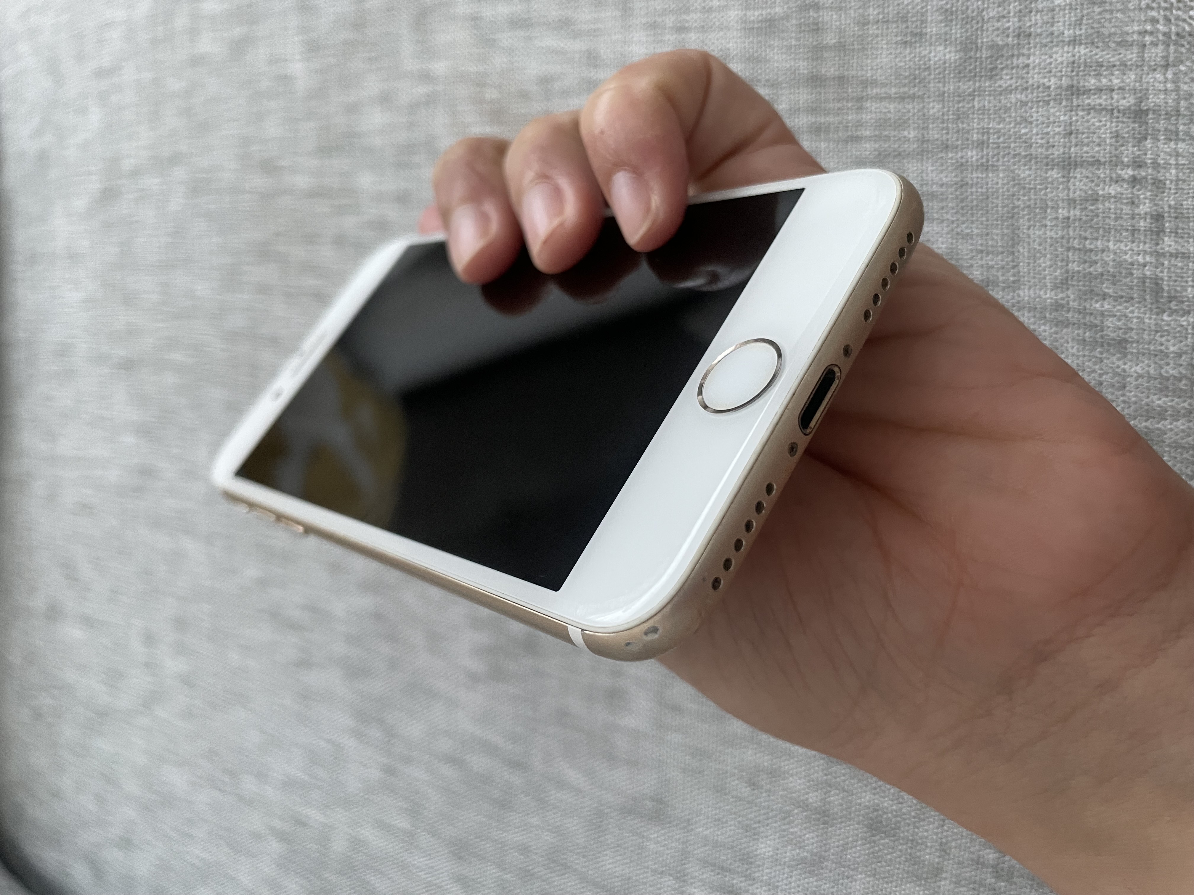 celulares y tabletas - iPhone 7 Dorado – Buen estado – RD$5000 negociable 9