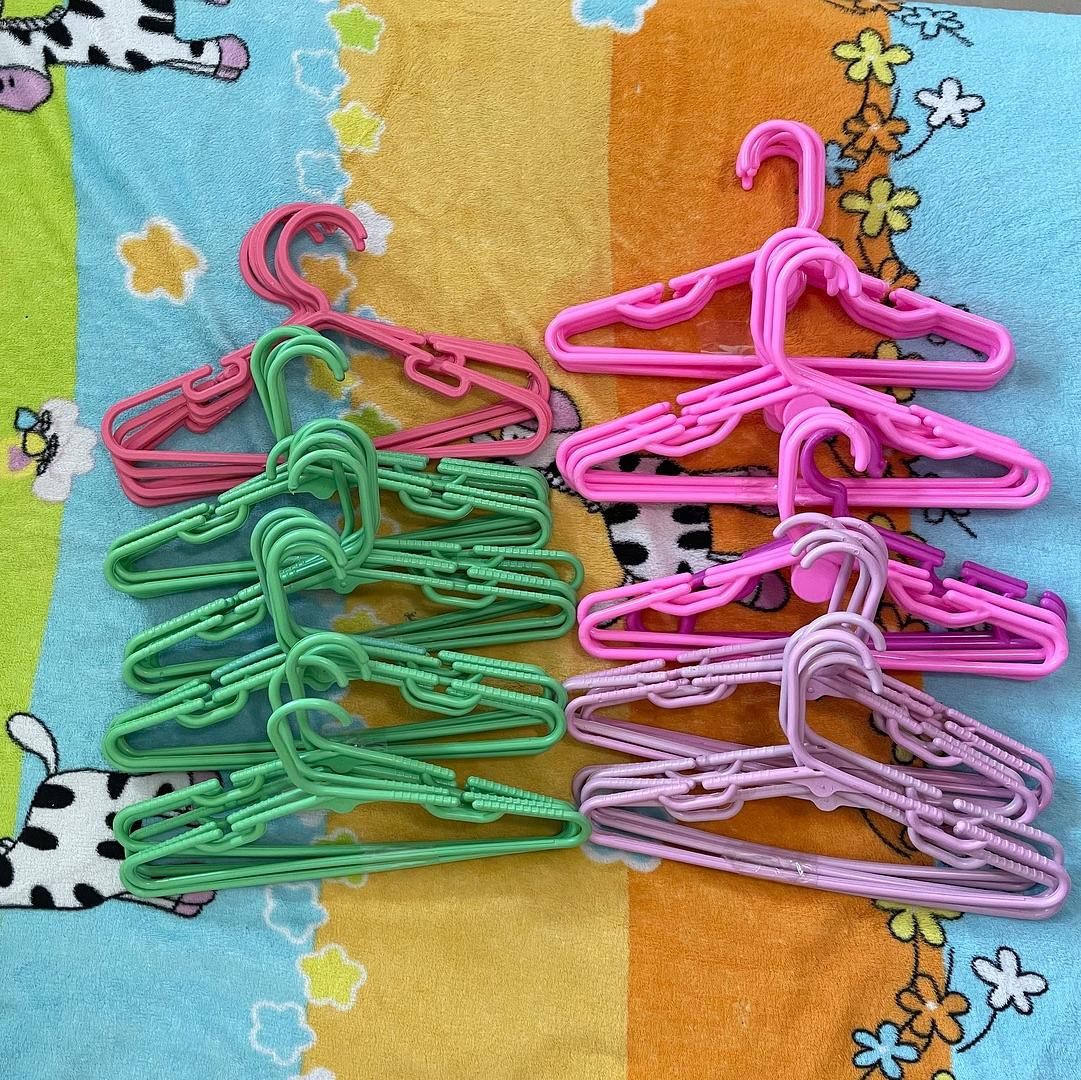 accesorios - Perchas 
todas por 800 pesos  2