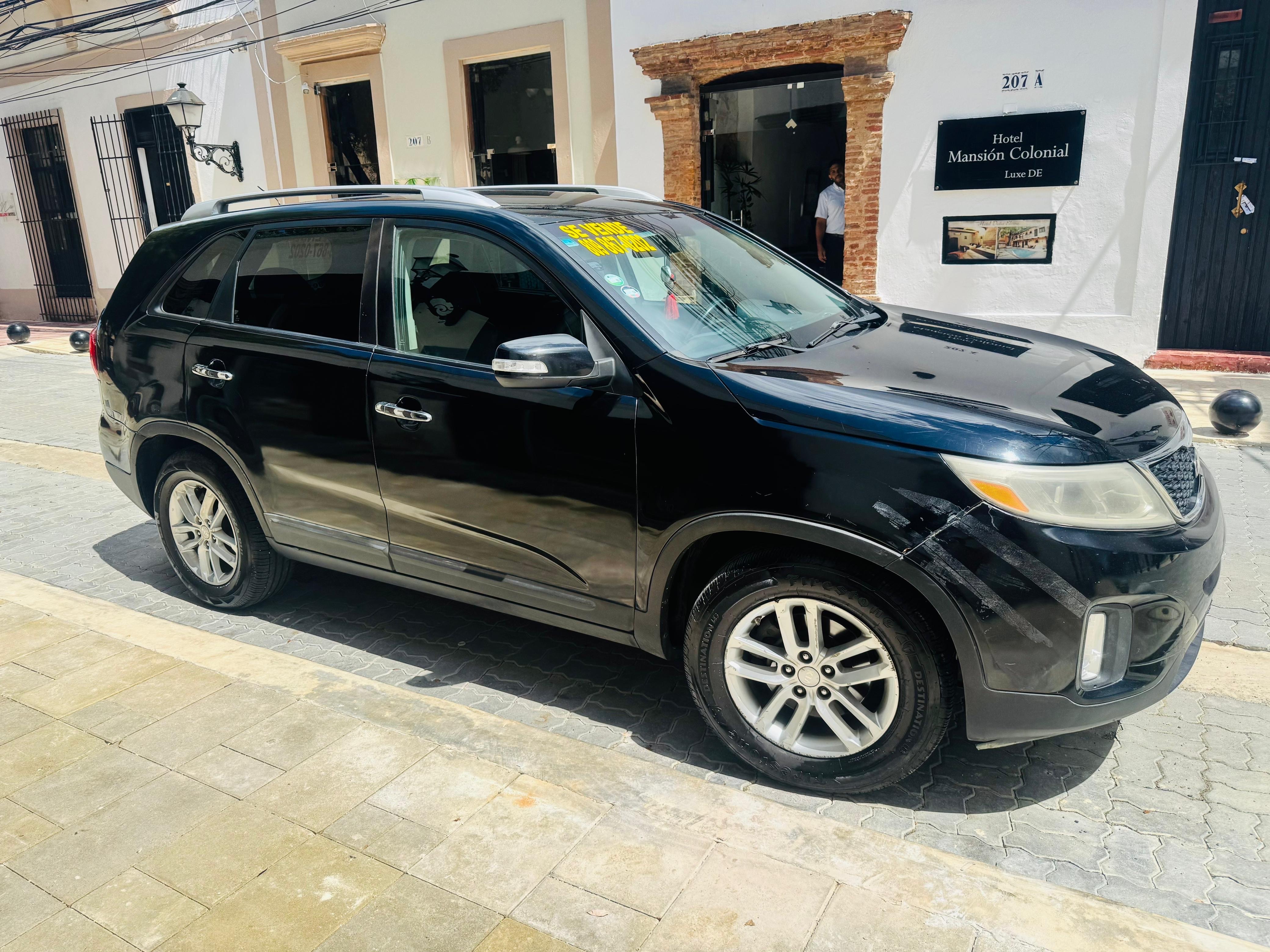 jeepetas y camionetas - KIA SORENTO 2014 EXCELENTE CONDICIÓN  4cilindros 4fils  4