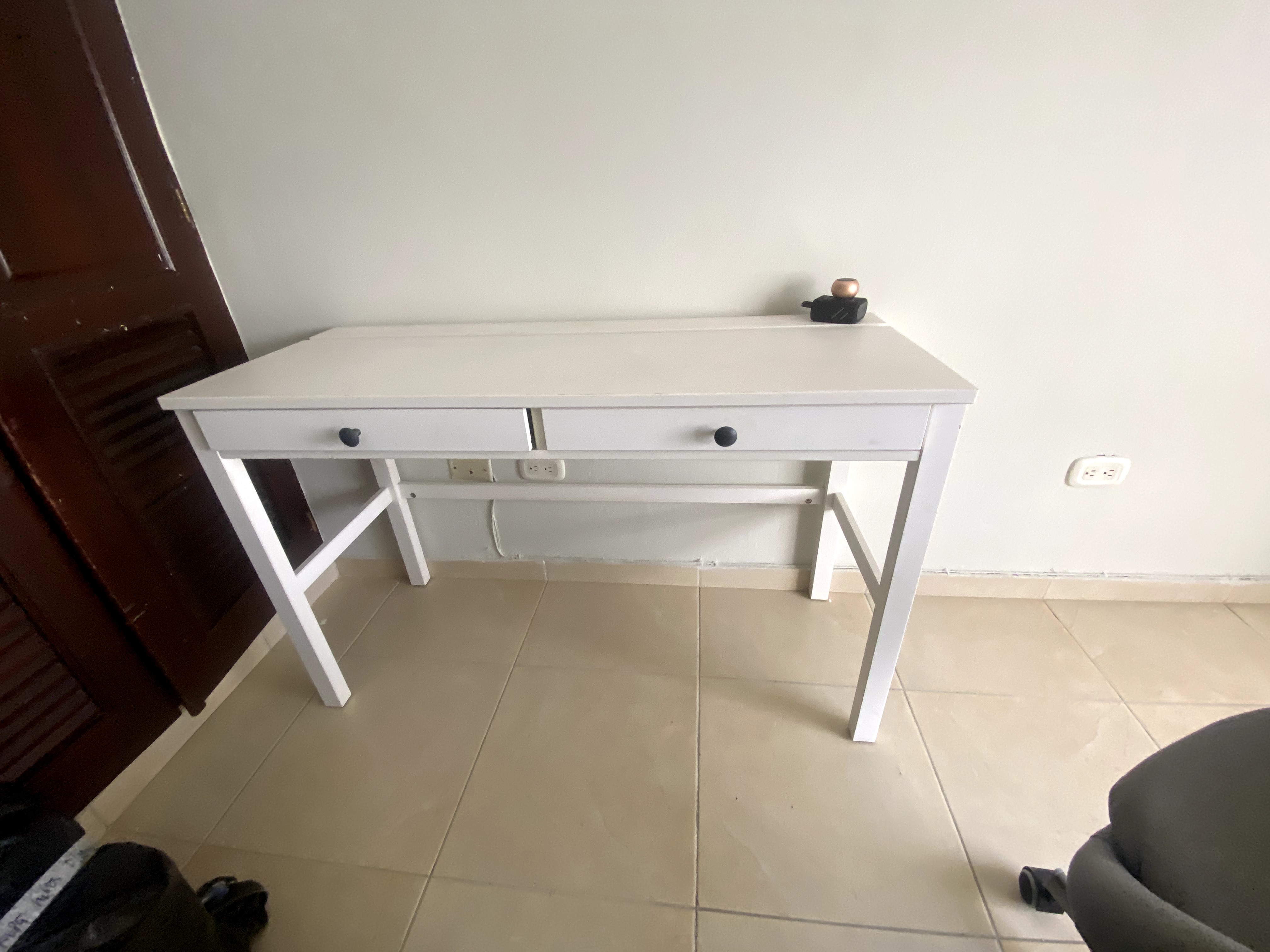 muebles y colchones - ESCRITORIO CON SILLA GIRATORIA 2