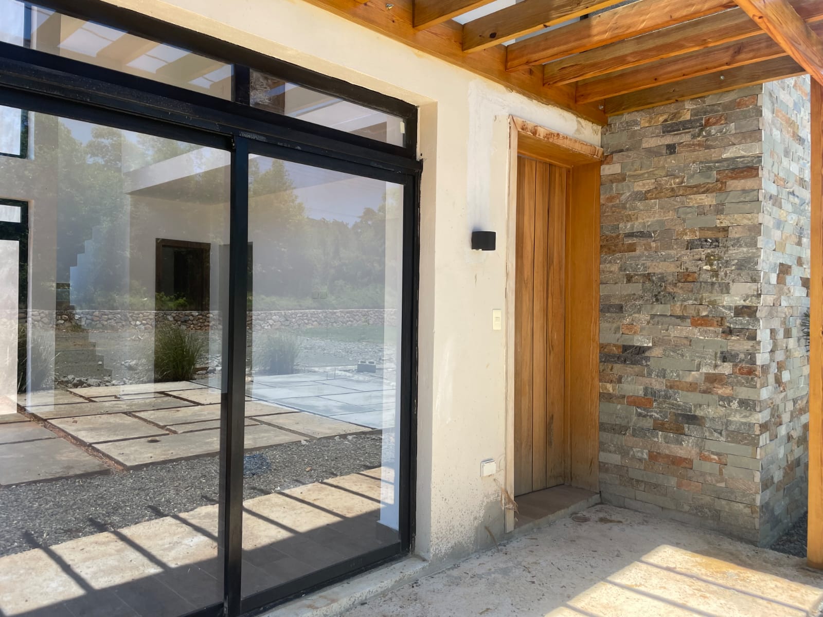 casas vacacionales y villas - Villa 2 Niv.  en fase de terminación en JARABACOA 4