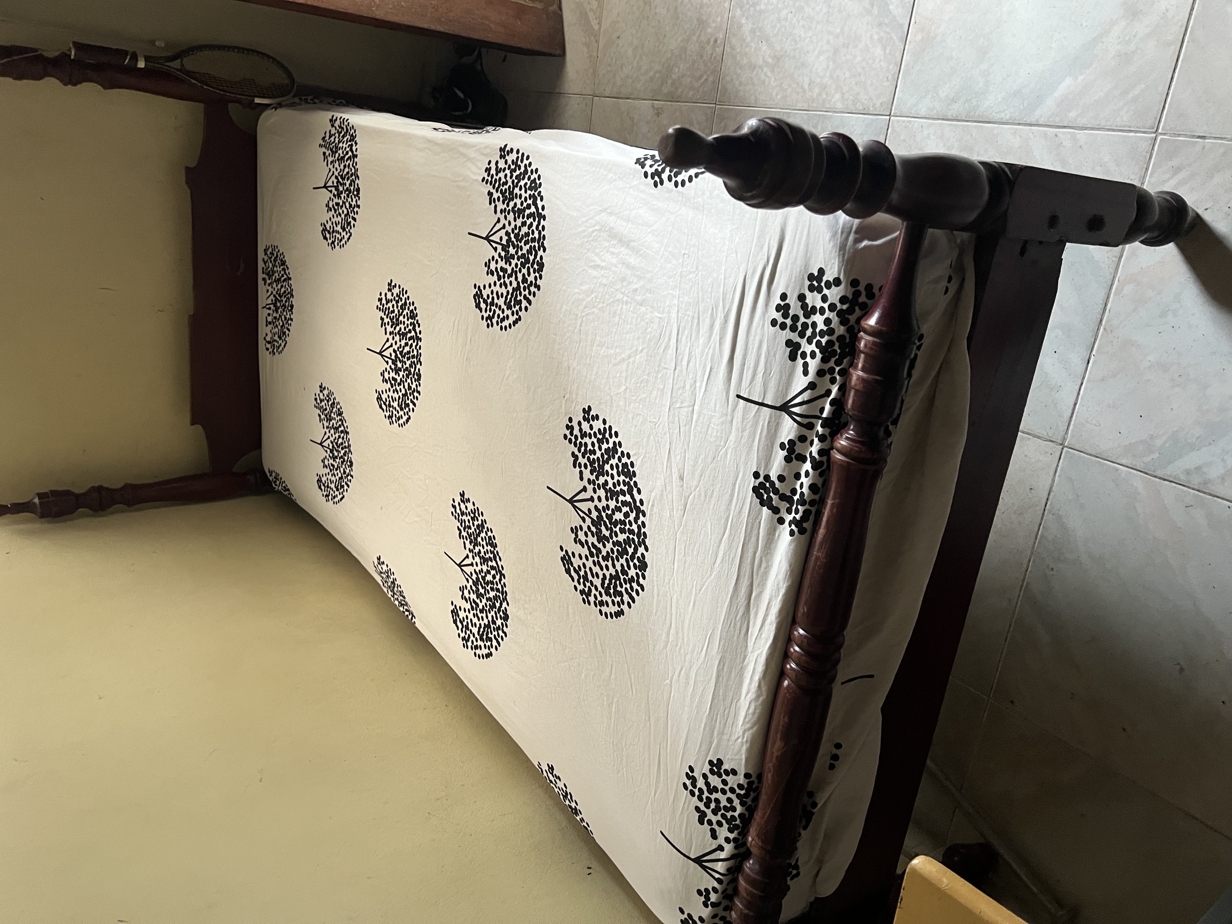 muebles y colchones - camas Twins en caoba 2
