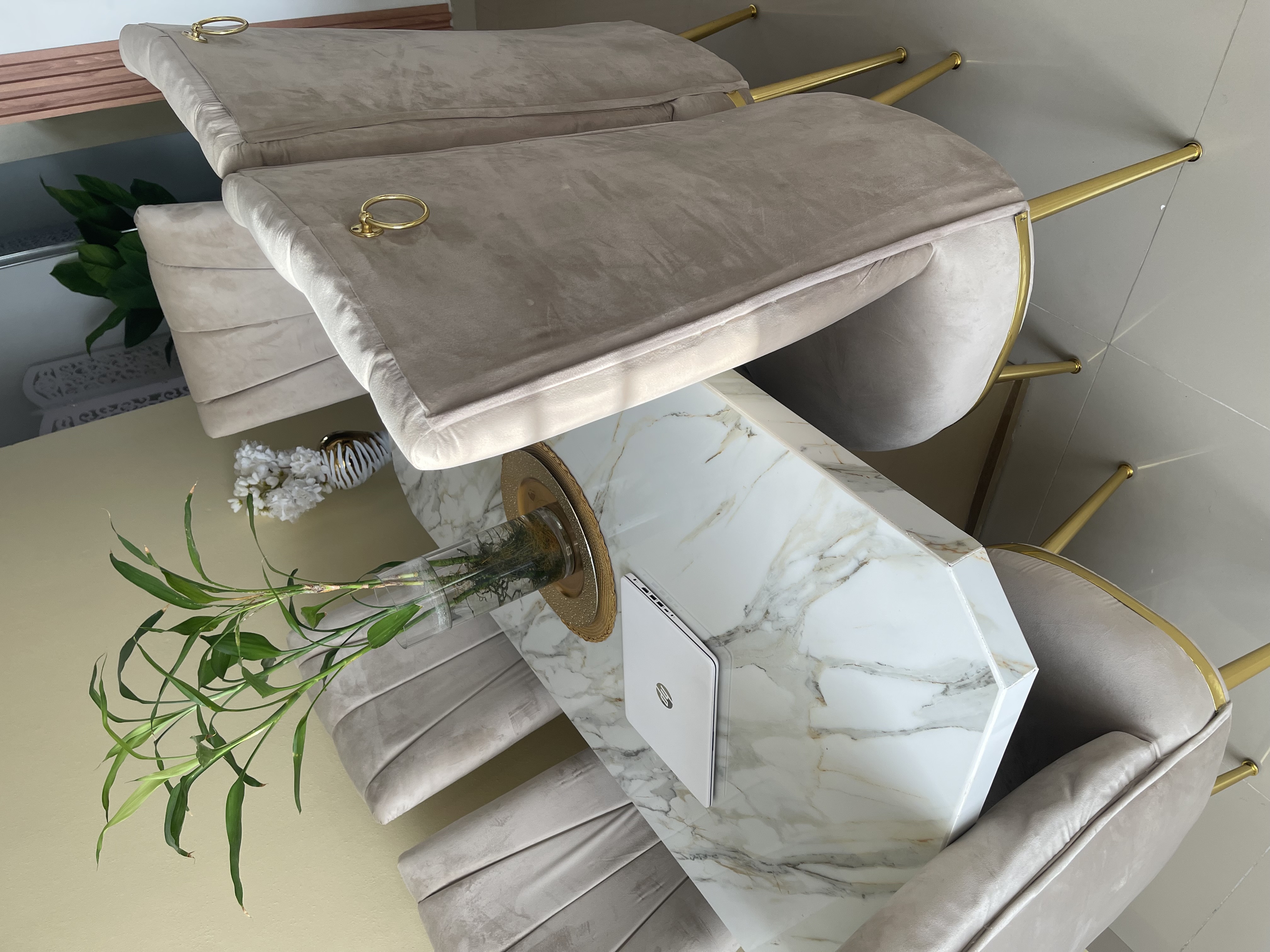 muebles y colchones - Comedor de 6 sillas tope de mármol  4
