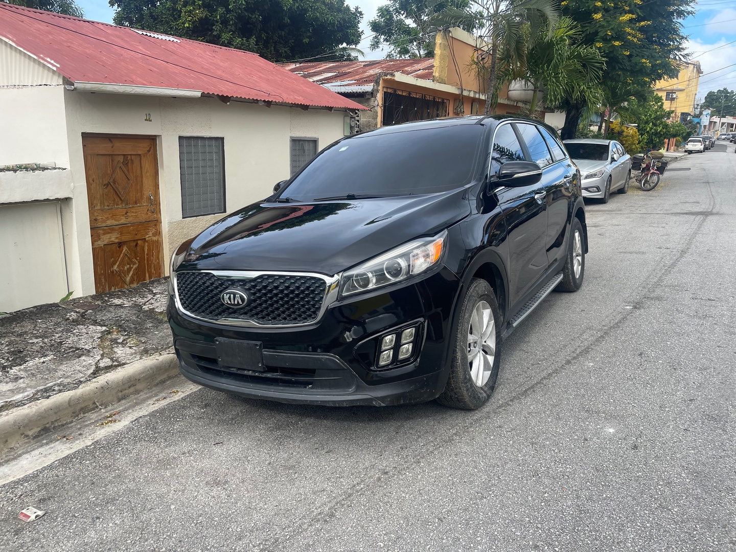 jeepetas y camionetas - Kia Sorento 2017 L FWD color negro NEGOCIABLE 5