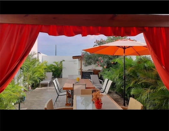 casas vacacionales y villas - Villa de 2 niveles ubicado en la Romana frente al nuevo hotel Hilton 4