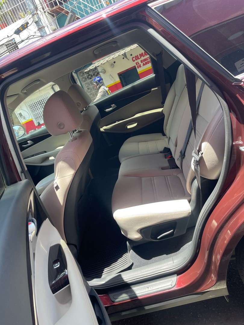 jeepetas y camionetas - Kia sorento. 2020 50mil millas.clean car fax  8