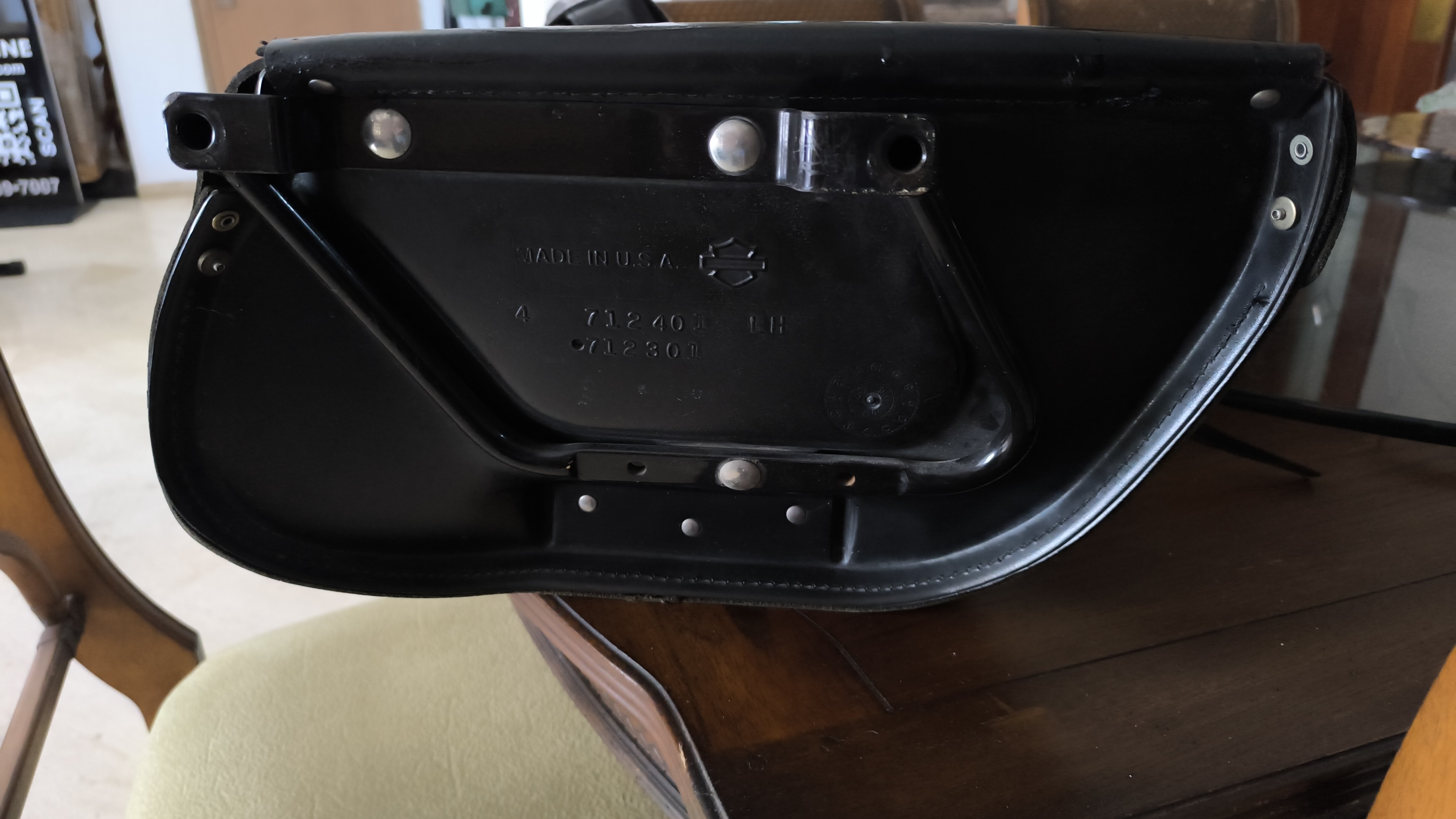 motores y pasolas - Alforjas maletas Saddlebags Harley Davidson en piel, en excelentes condiciones.  1