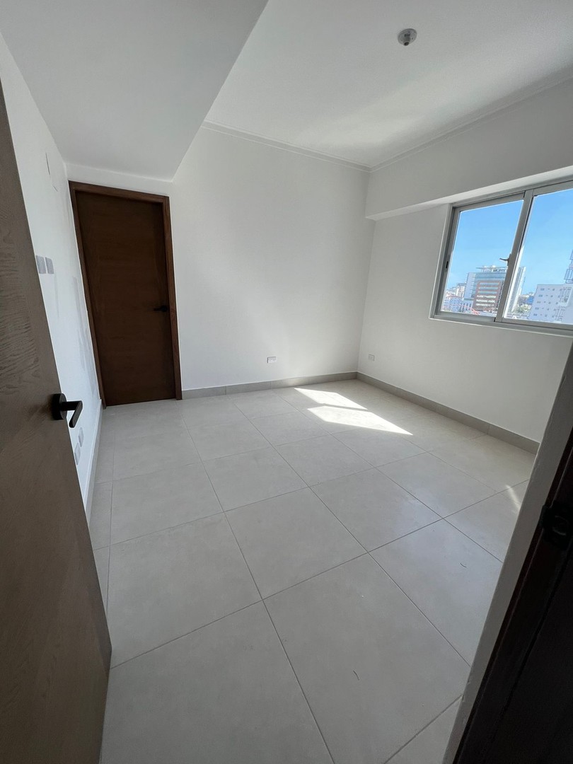 apartamentos - Apartamento en Evaristo Morales 4