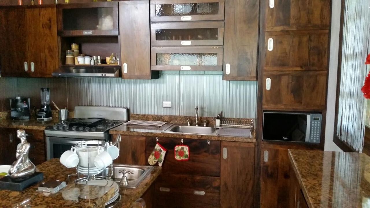 casas vacacionales y villas - Hermosa villa en Jarabacoa 4