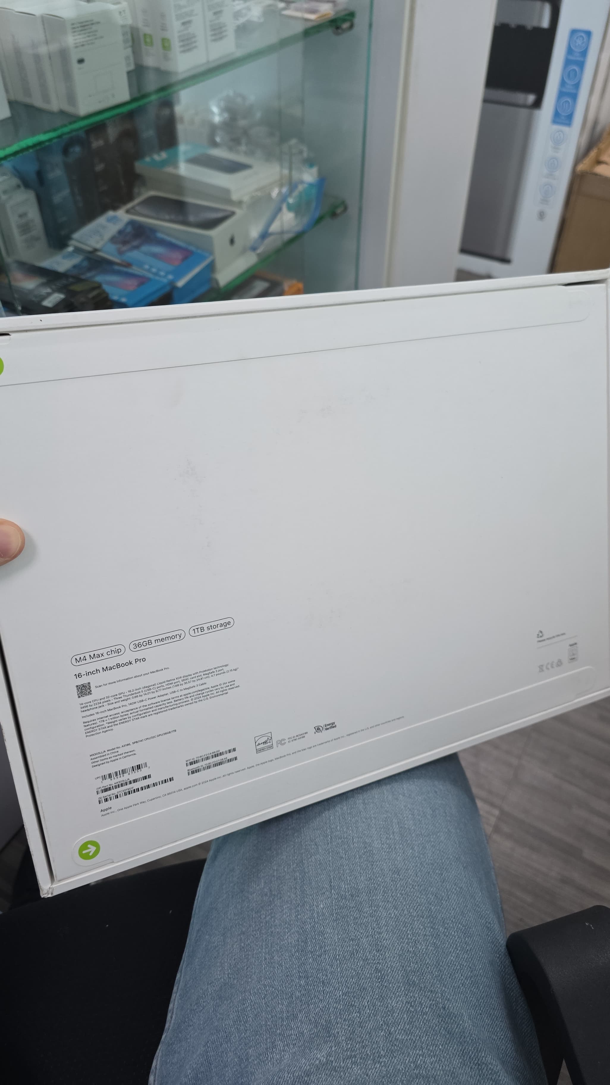 computadoras y laptops - MacBook Pro 2024 16” Chip M4 Max 1TB 36GB RAM Nuev 1