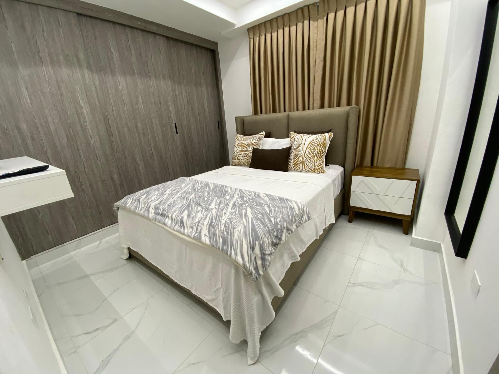 apartamentos - Venta de Apartamento en el Naco 5