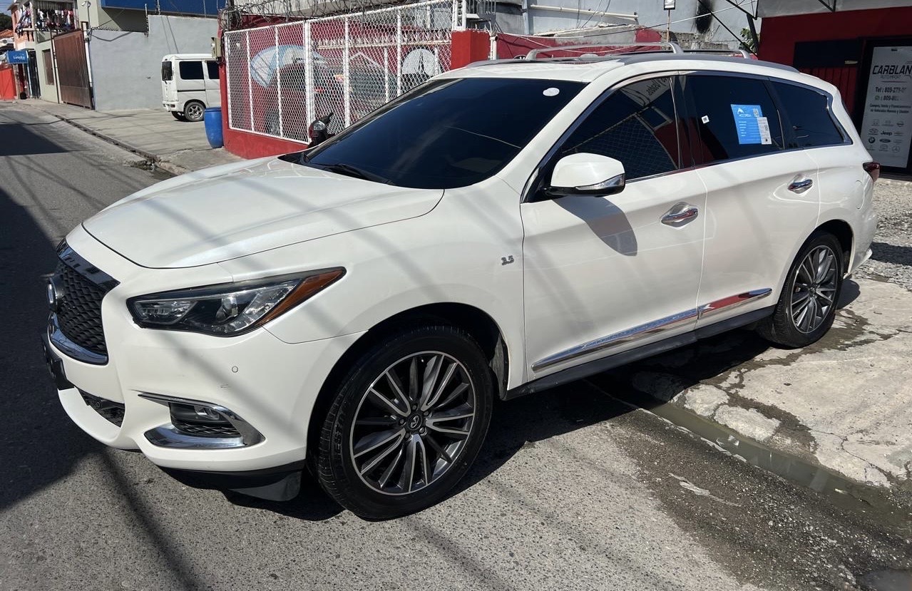 jeepetas y camionetas - INFINITI QX60 2018 LUXURY CLEAN CARFAX RECIÉN IMPORTADA TODO INCLUIDO! NUEVAA❇️ 1