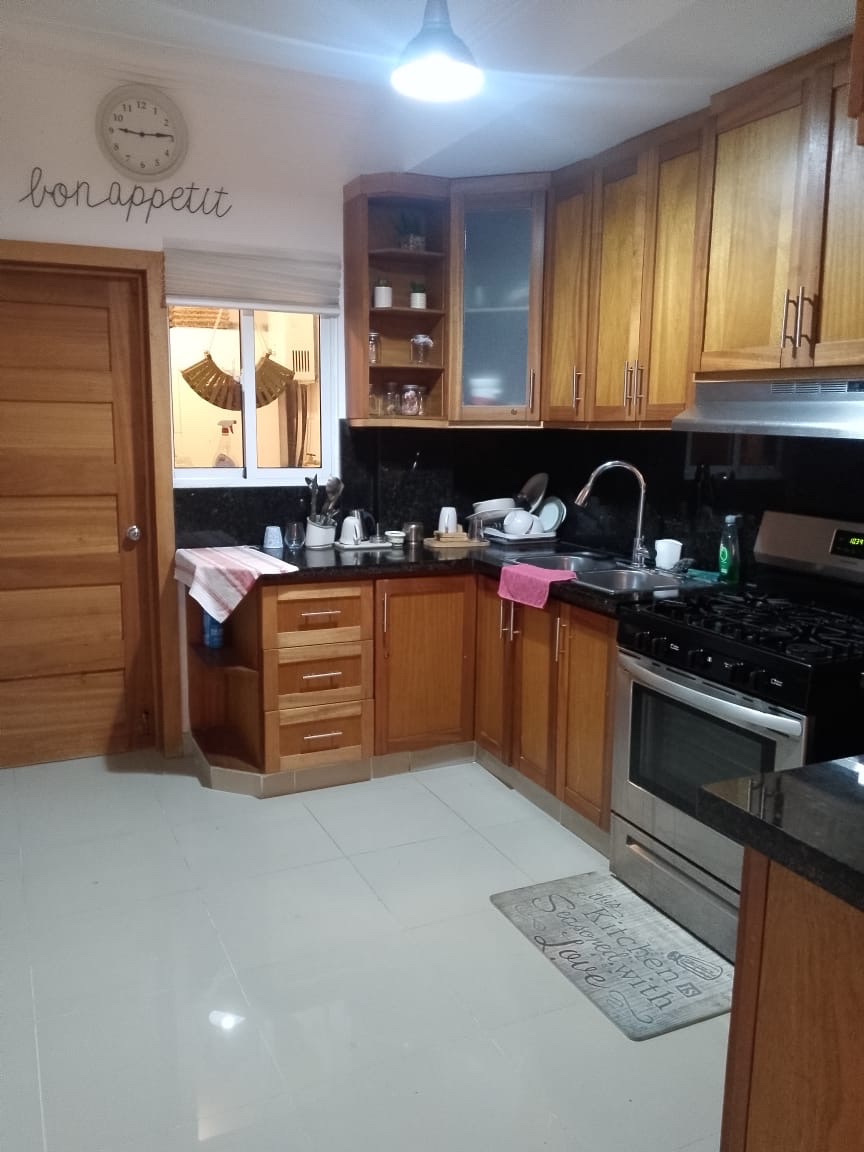 apartamentos - SE ALQUILA EN OFERTA APARTEMENTO EN BELLA VISTA.