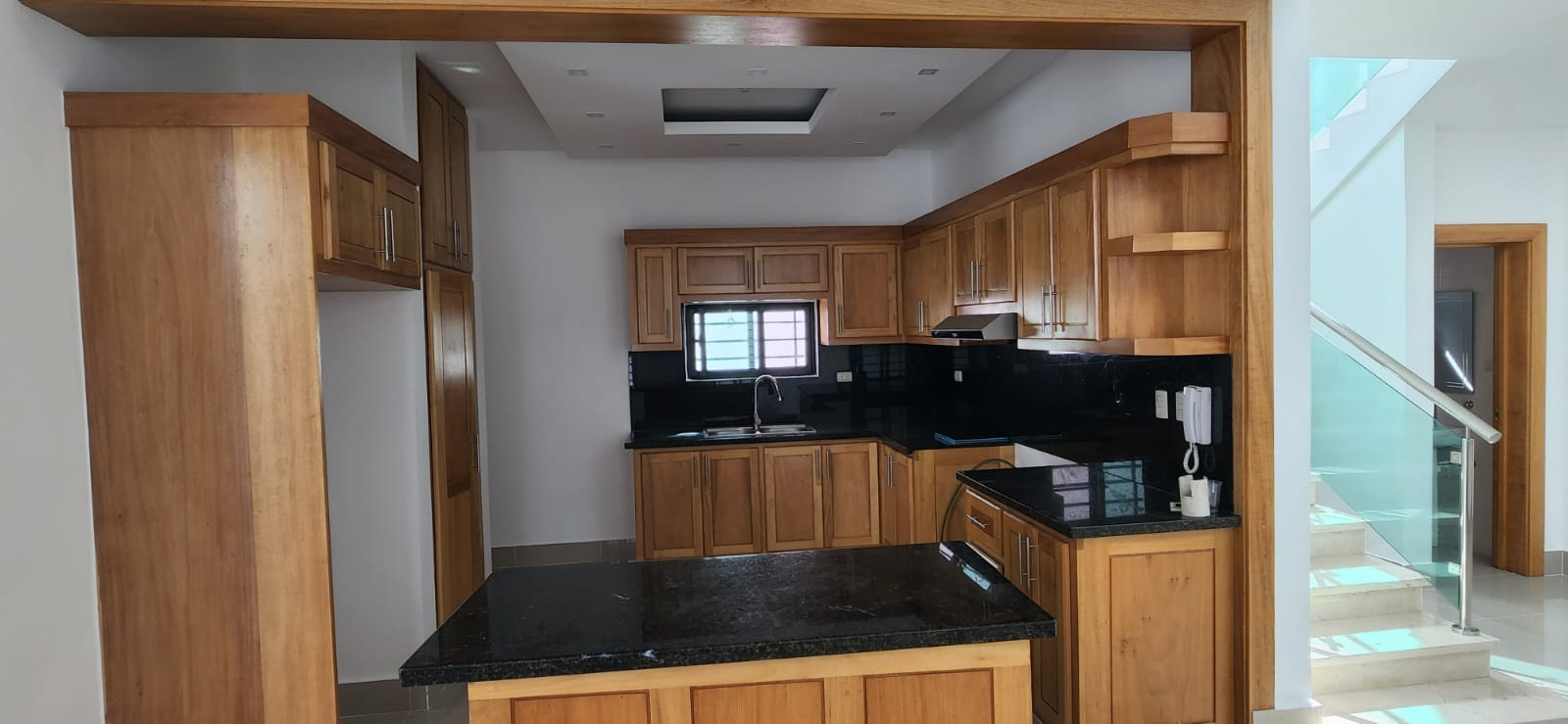 casas - Casa 2 Niveles con Piscina en Dorado, Santiago 0