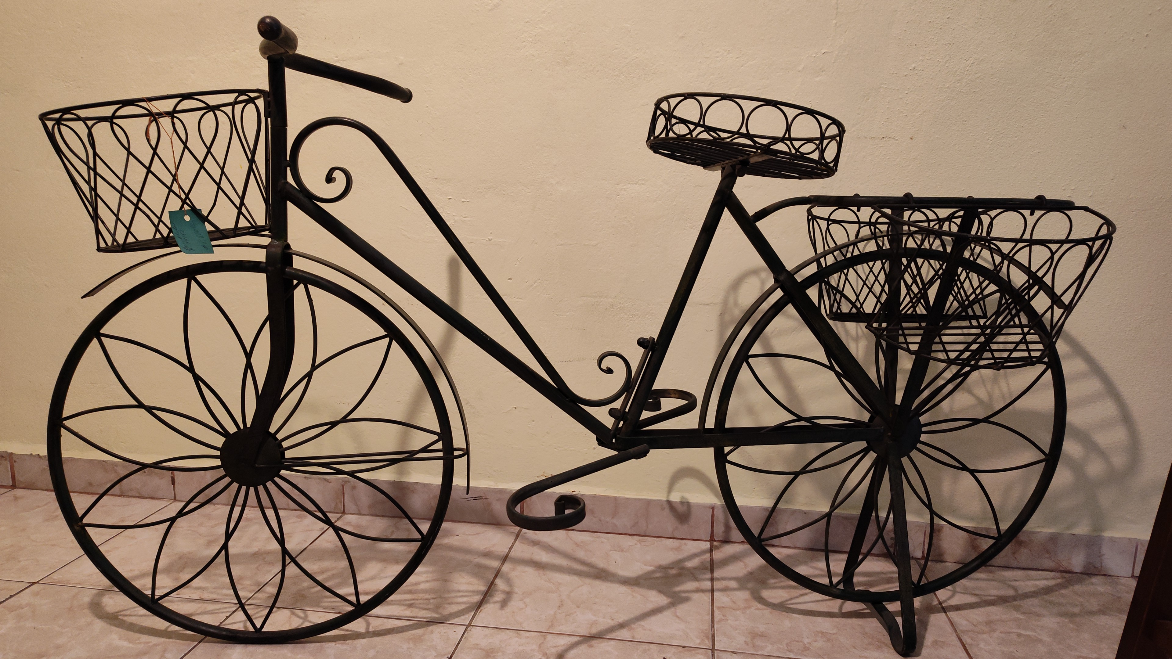 muebles y colchones - Hermosa bicicleta decorativa para jardines piscina