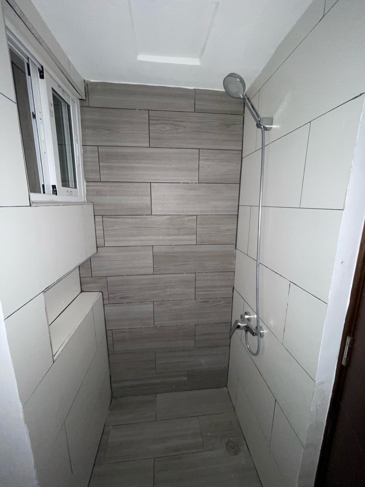 apartamentos - venta de apartamentos en la Jacobo Majluta, Santo Domingo Norte 100 MT2 6