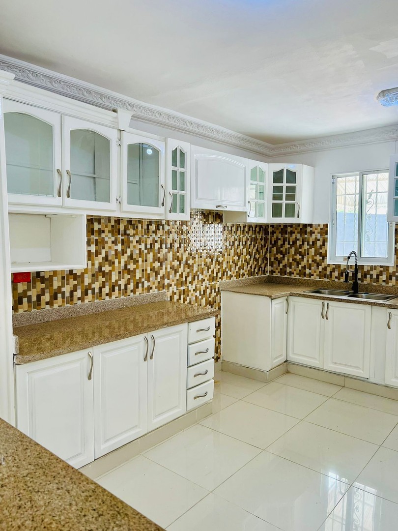 casas - 🔥VENDO DE OPORTUNIDAD 🏡CASA DE 2 NIVEL 📍 SECTOR CABIRMA DEL ESTE 5