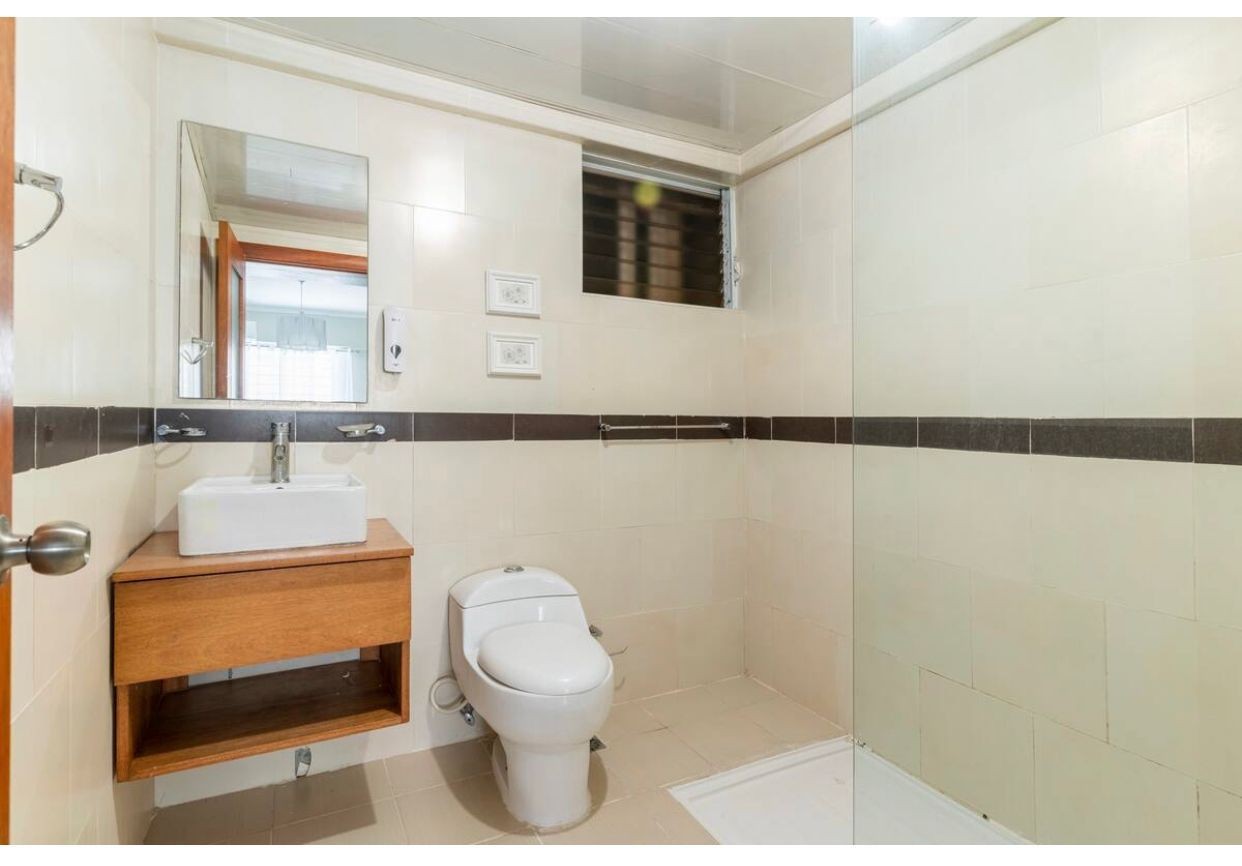 apartamentos - Se vende apartamento en Evaristo Morales 5