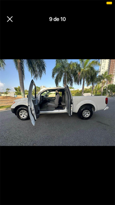 jeepetas y camionetas - Camioneta Nissan frontier 2015 3