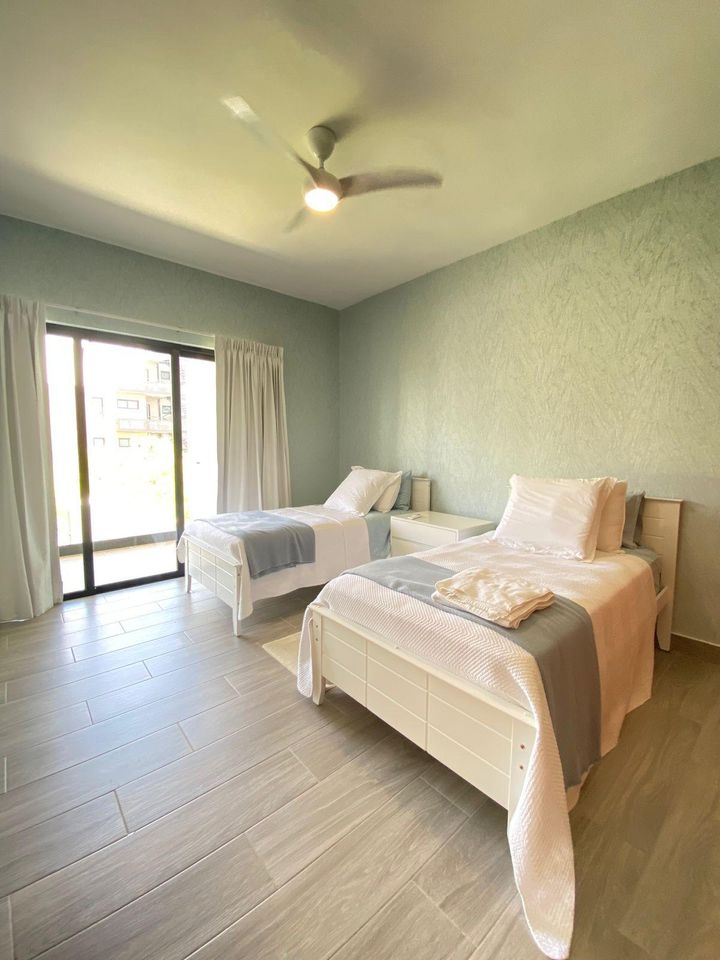 casas vacacionales y villas - Villa en venta en cap cana 2