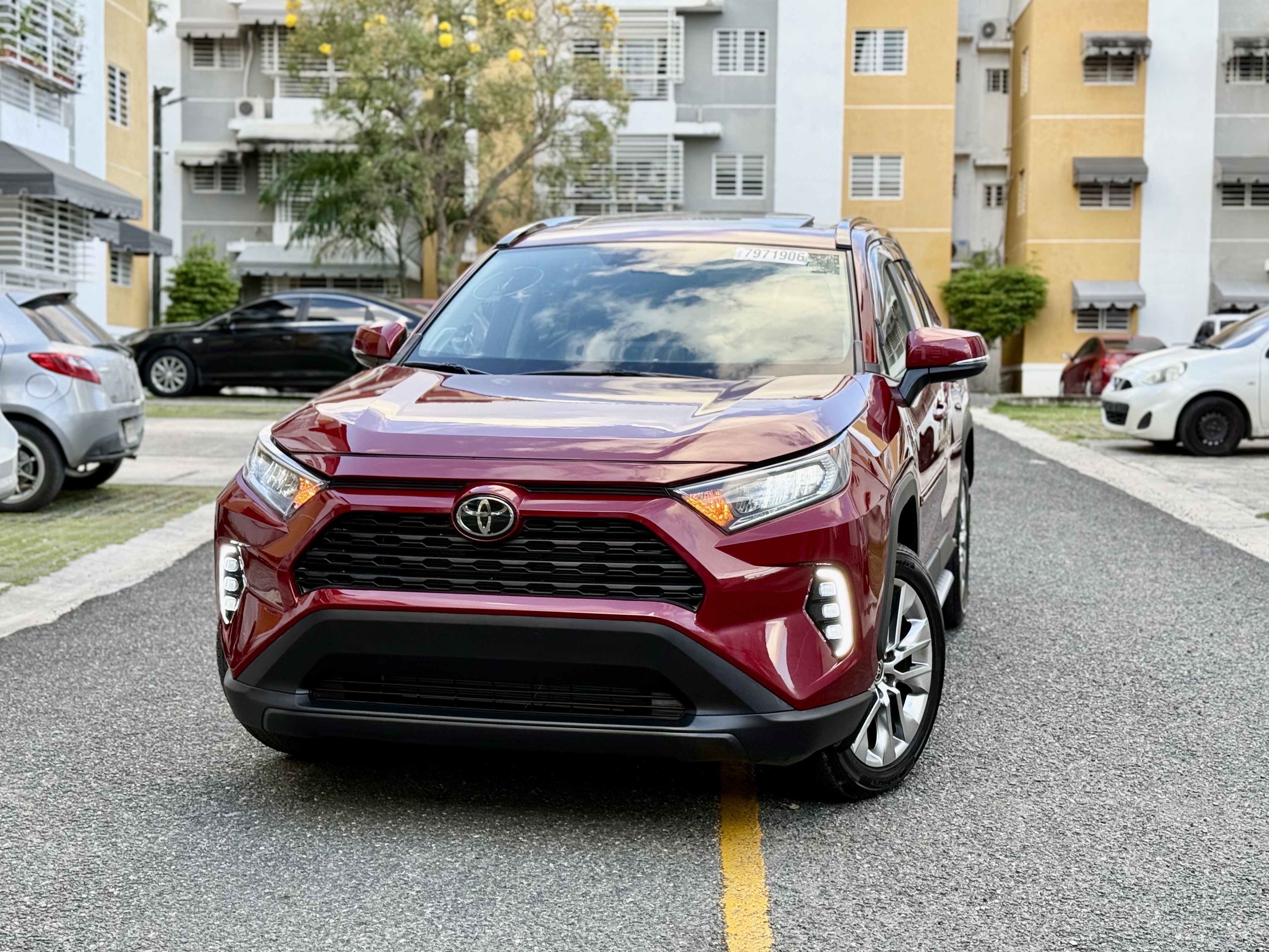 jeepetas y camionetas - Toyota Rav4 2021 XLE PREMIUM 4x4