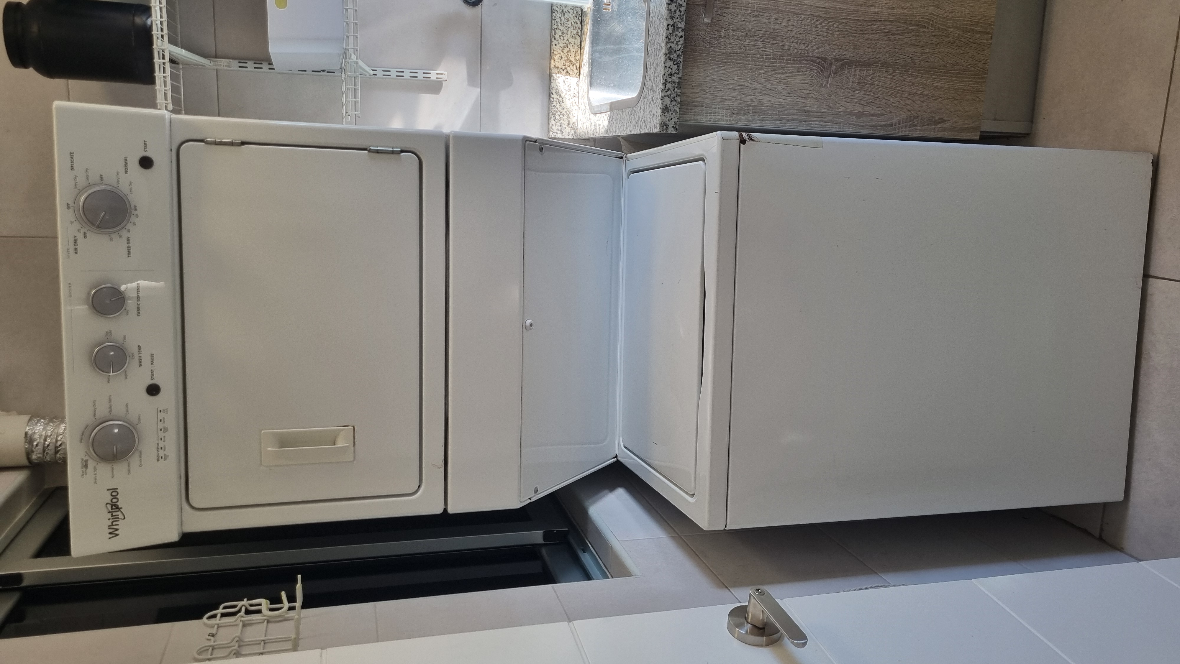electrodomesticos - LAVADORA/SECADORA TORRE WHIRLPOOL, 44LBS-20KG