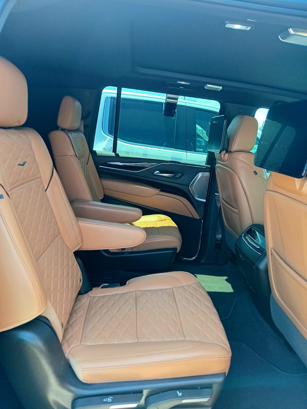 jeepetas y camionetas - Cadillac Escalade Premium Luxury Long 2023 2