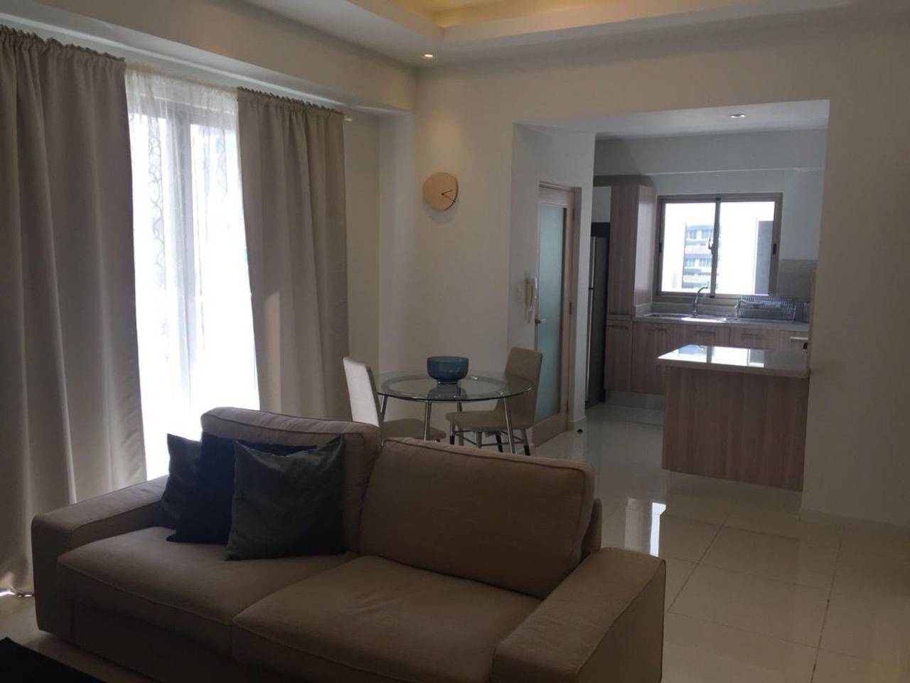 apartamentos - Apartamento amueblado en Piantini 0