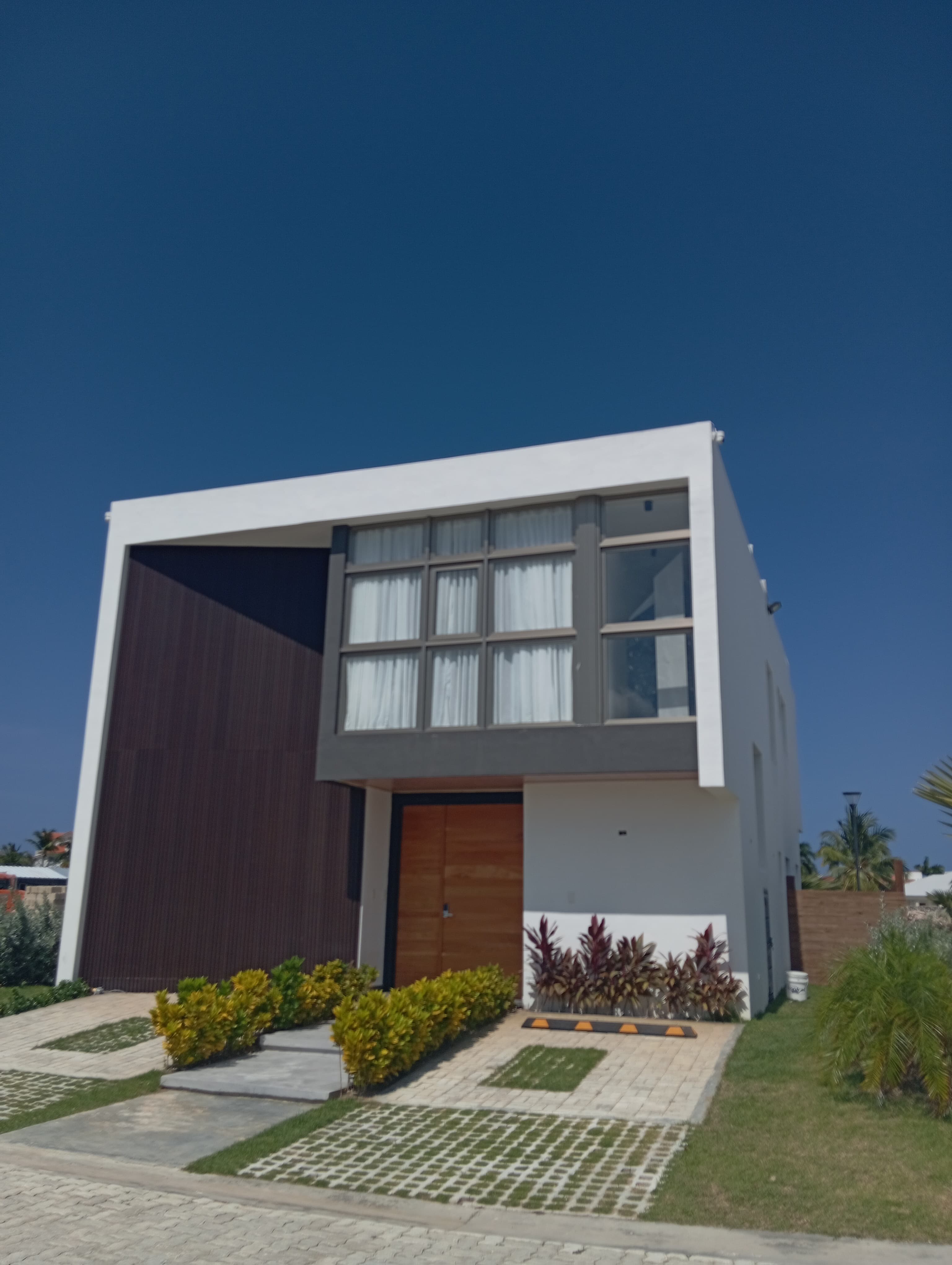 casas - Villa con Acceso a Playa Privada en Punta Cana 1