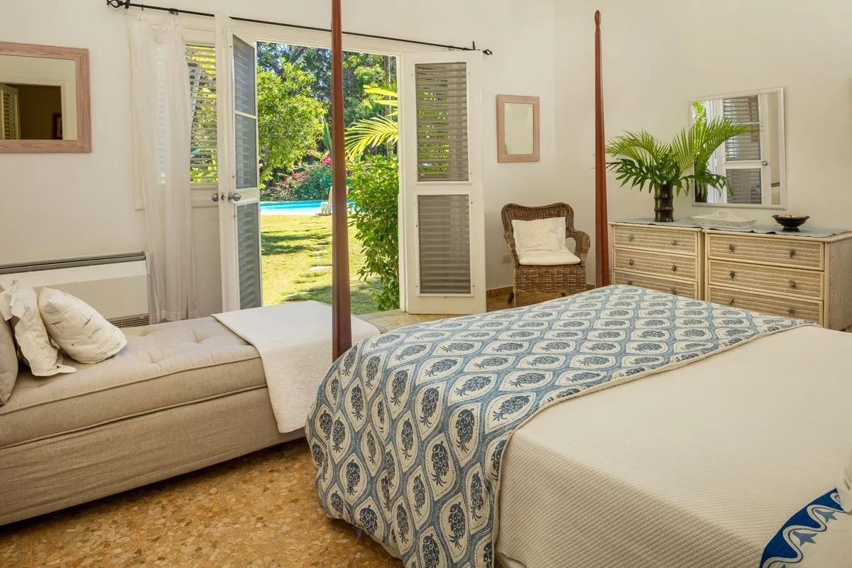 casas vacacionales y villas - Villa Blanca – Lujo Caribeño a Pasos del Mar en la Costa Norte 3