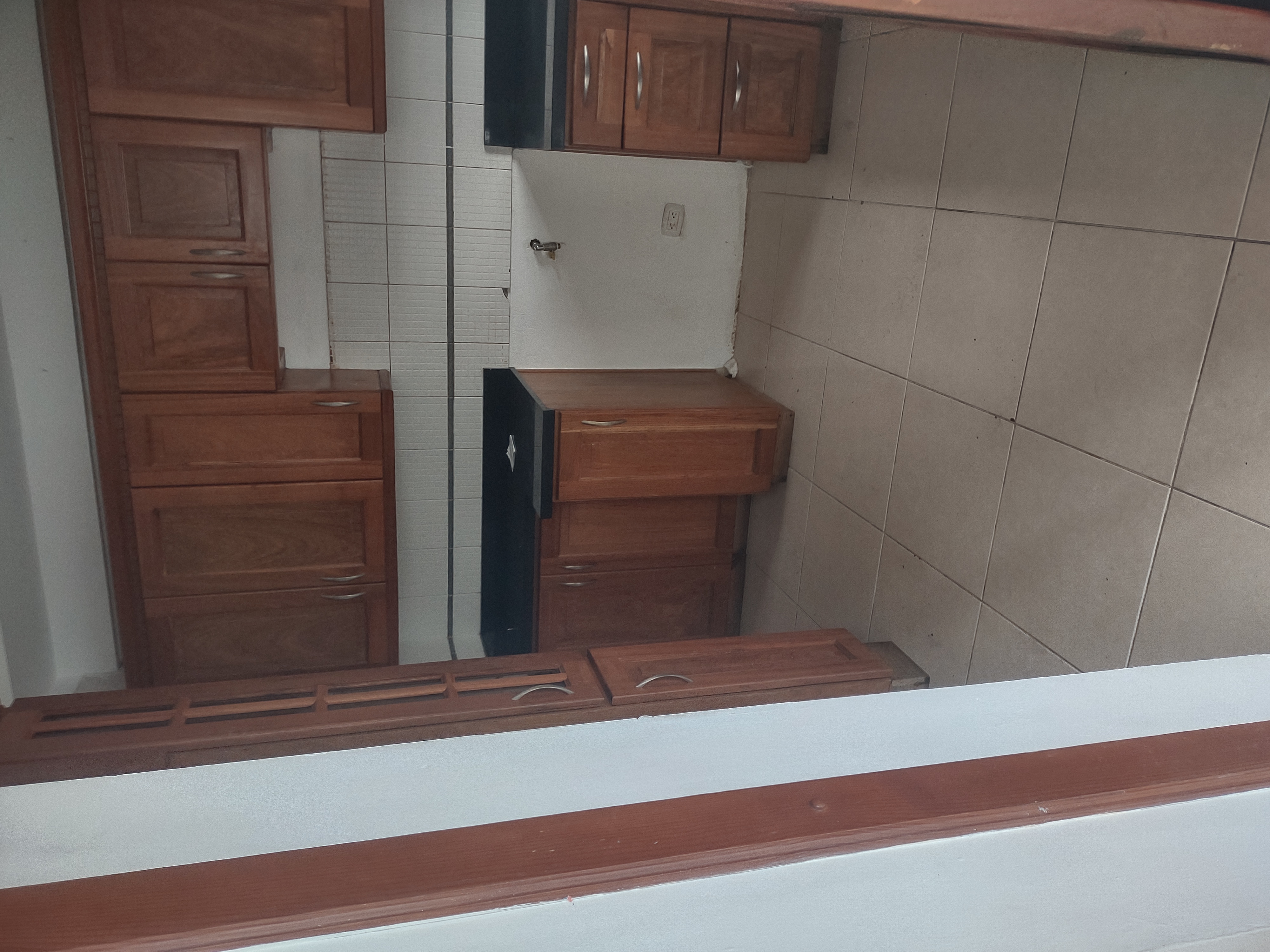 apartamentos - APARTAMENTO EN ALQUILER A UNA ESQUINA DE LA UASD 8