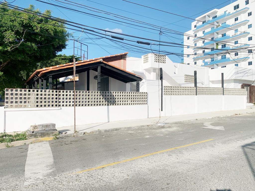 oficinas y locales comerciales - Local esquinero amplio 2