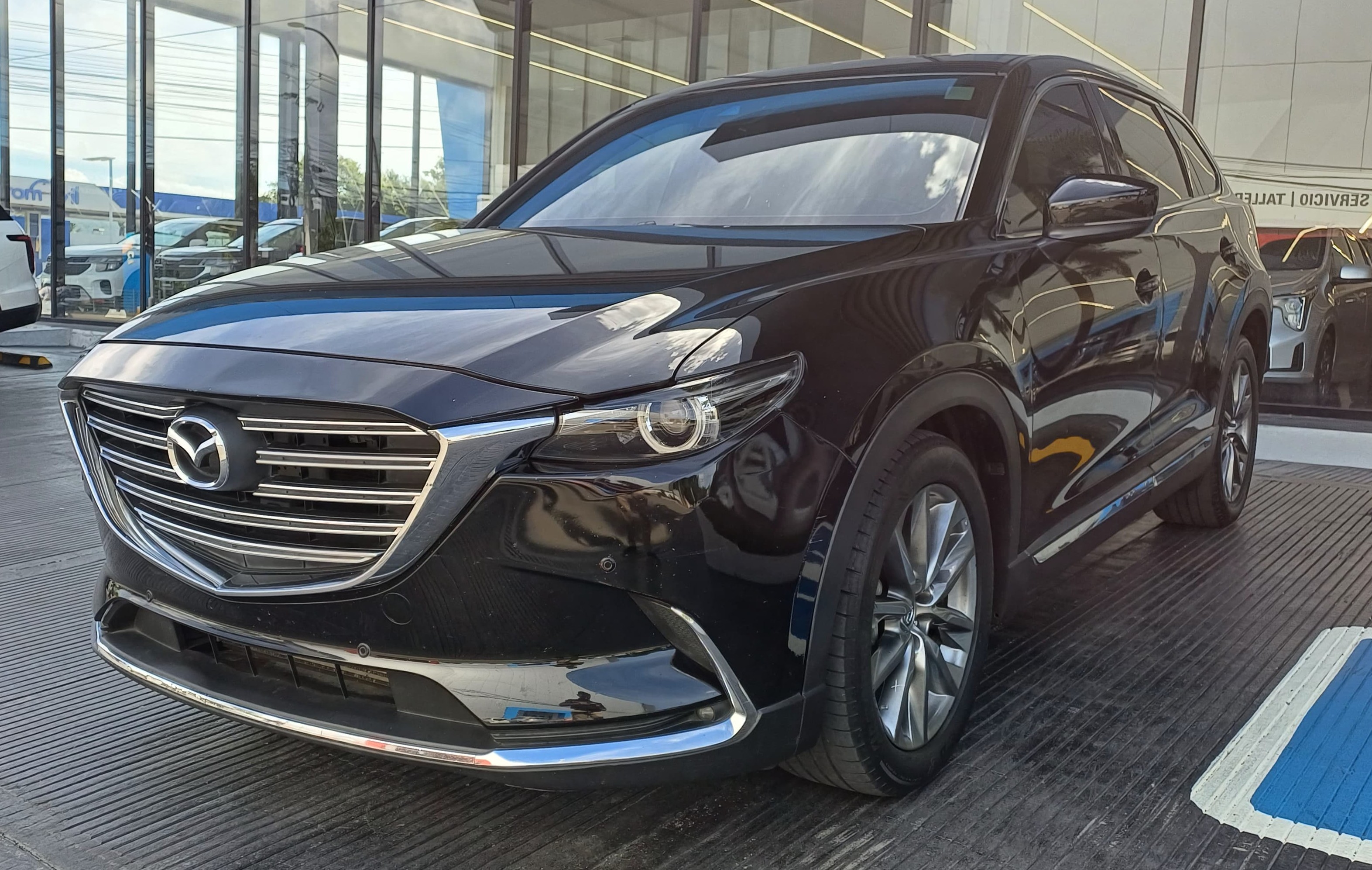 jeepetas y camionetas - Mazda CX-9 Exclusive Negro 2018 2