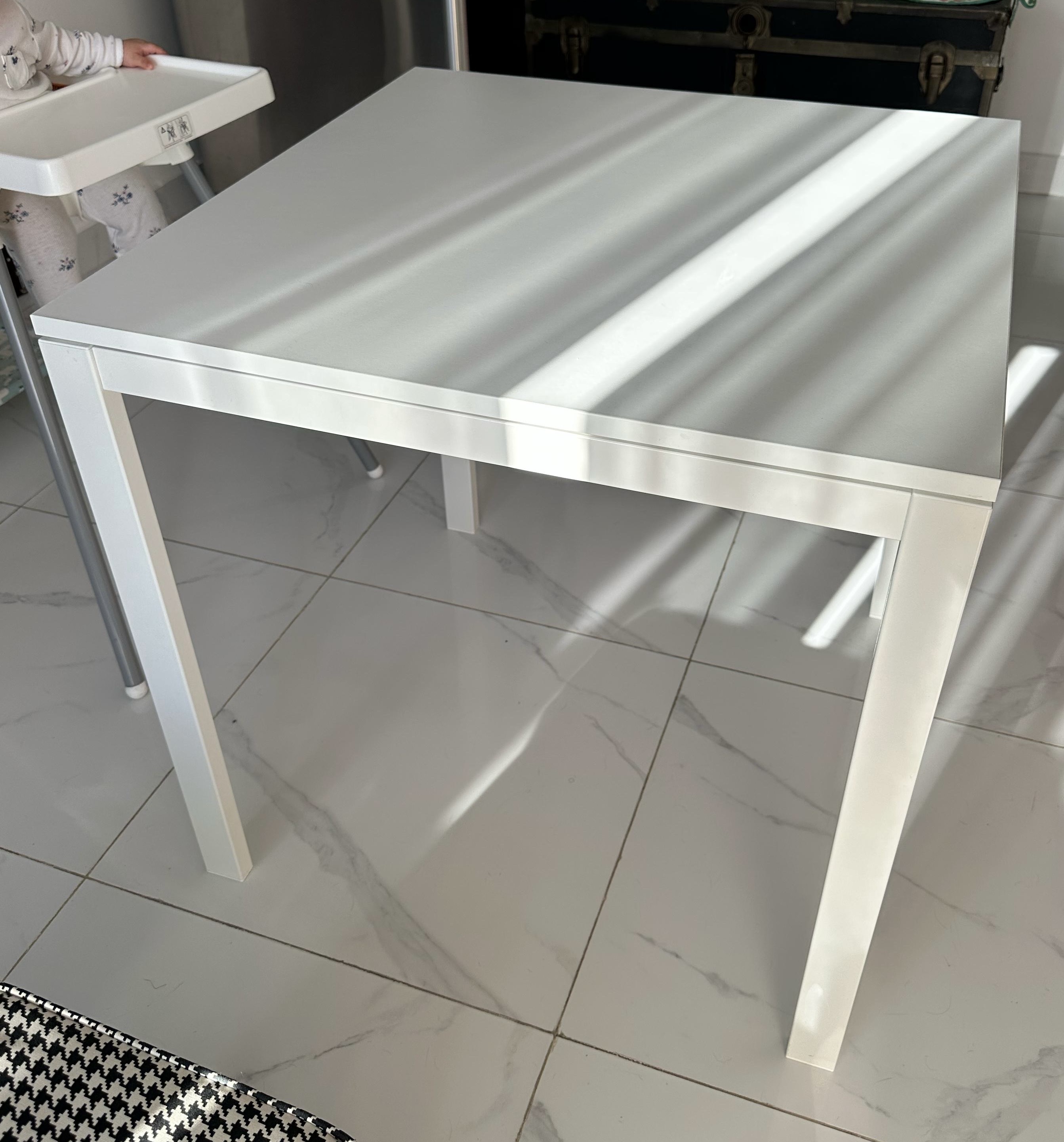 muebles y colchones - mesa de comedor 0