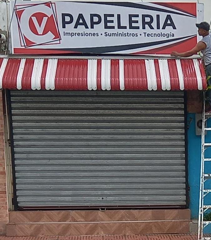 construccion e industrial - vendo 3 puertas enrollables usadas bastante amplias