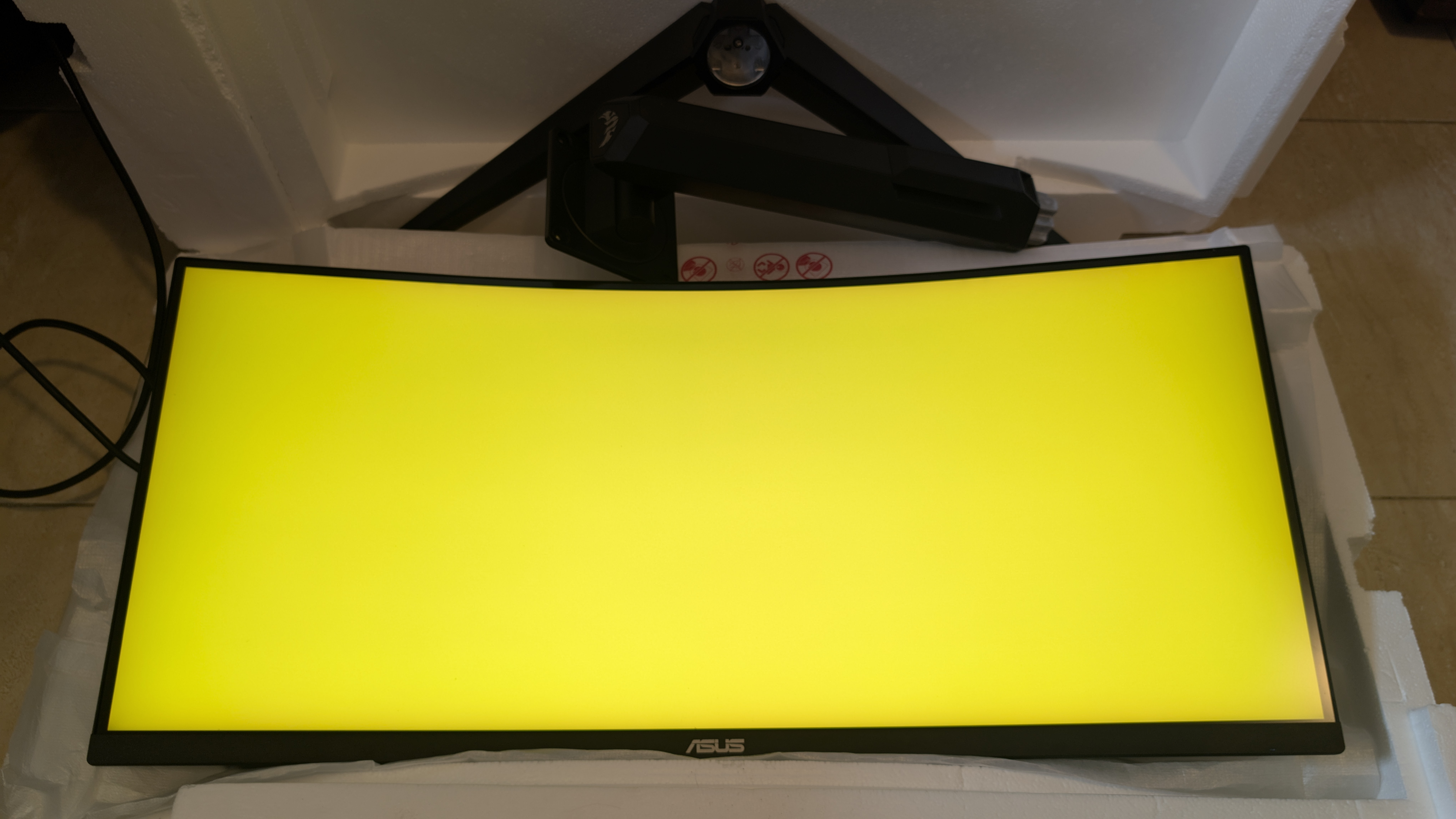 computadoras y laptops - MONITOR 165HZ ULTRAWIDE ASUS 34"  6